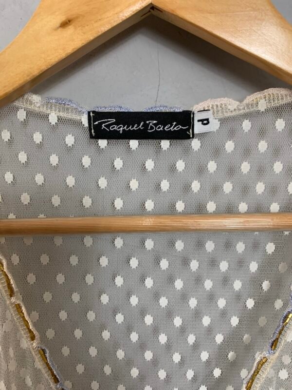 Blusa de Tule Bordada Raquel Baeta - Image 3