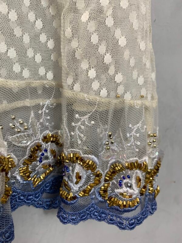 Blusa de Tule Bordada Raquel Baeta - Image 4