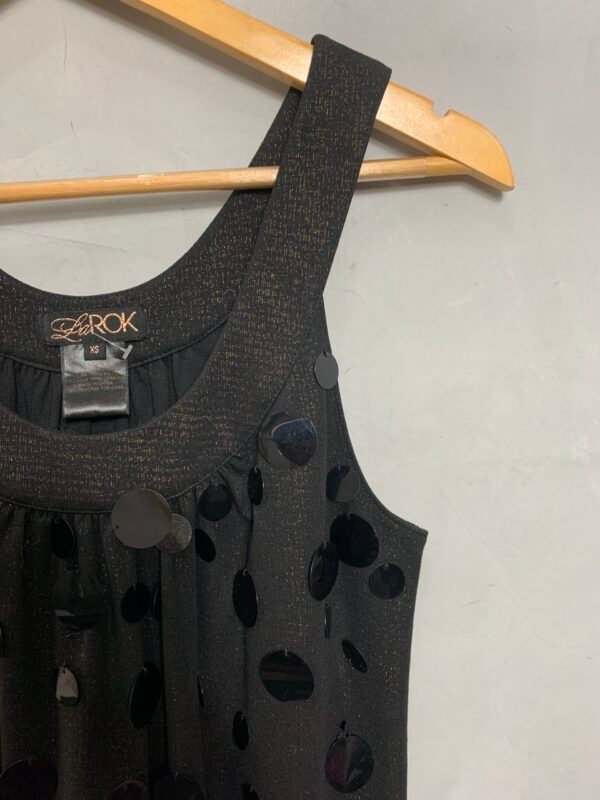 Vestido Preto Paetês Grandes - Image 2