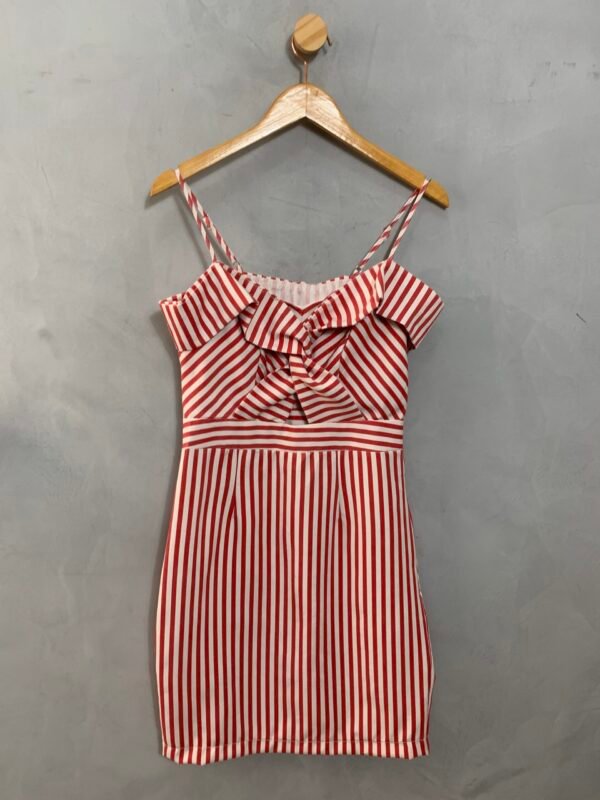 Vestido Listrado de Vermelho e Branco