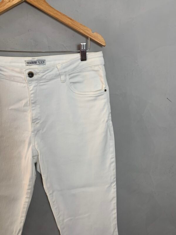 Calça Branca Zara com Detalhe - Image 2