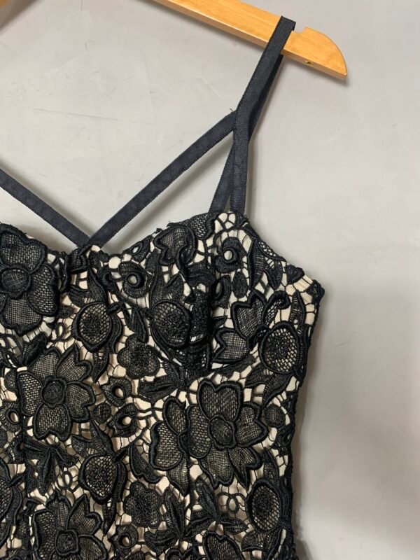 Vestido de Renda Boudoir - Image 2