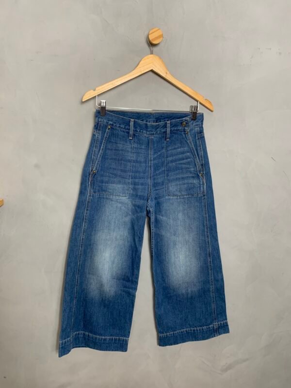 Calça Pantacourt Jeans Levi's