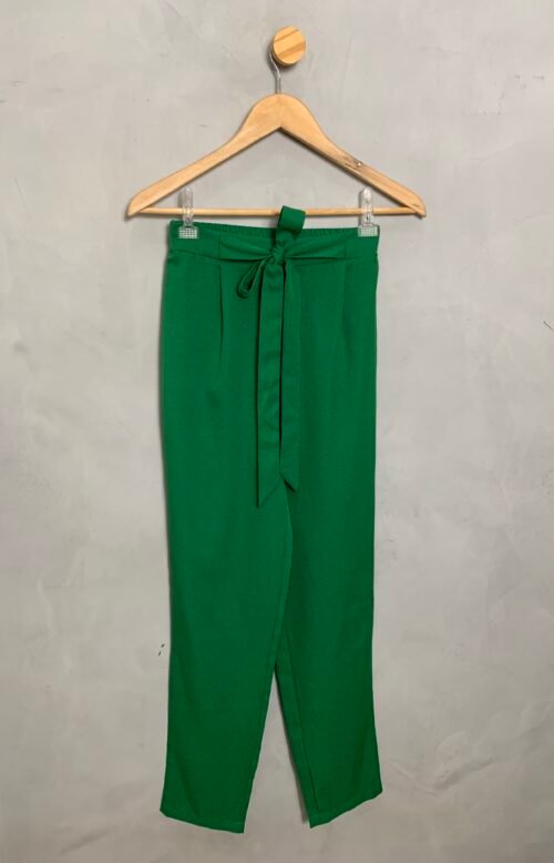 Calça Pantalona com Amarração