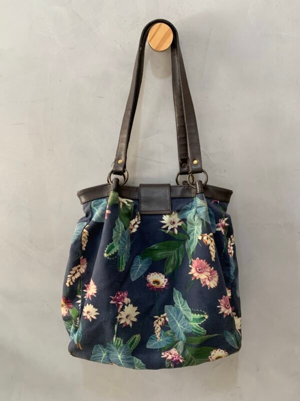 Bolsa em Tecido Floral - Image 5