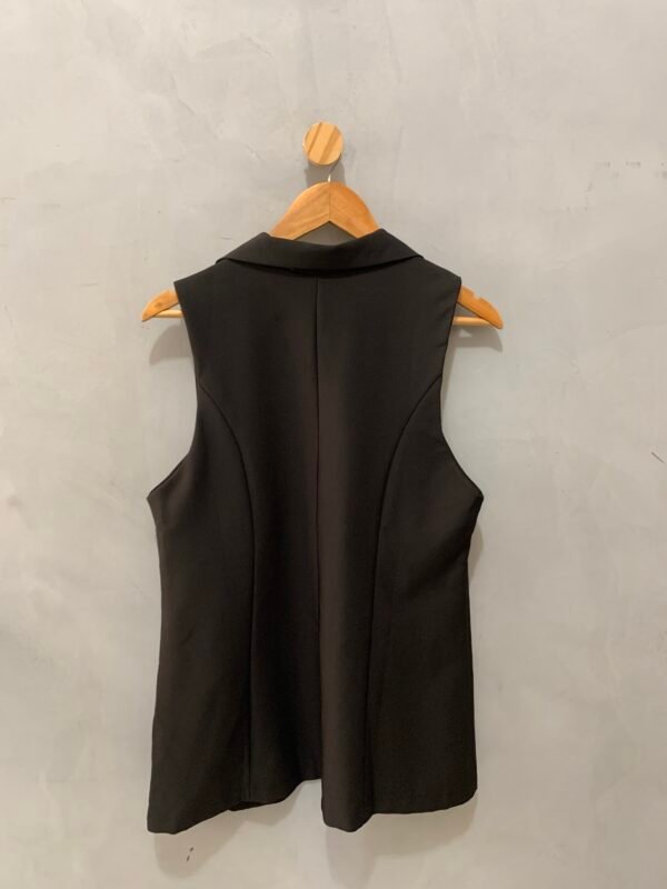 Colete Preto Alongado - Image 4