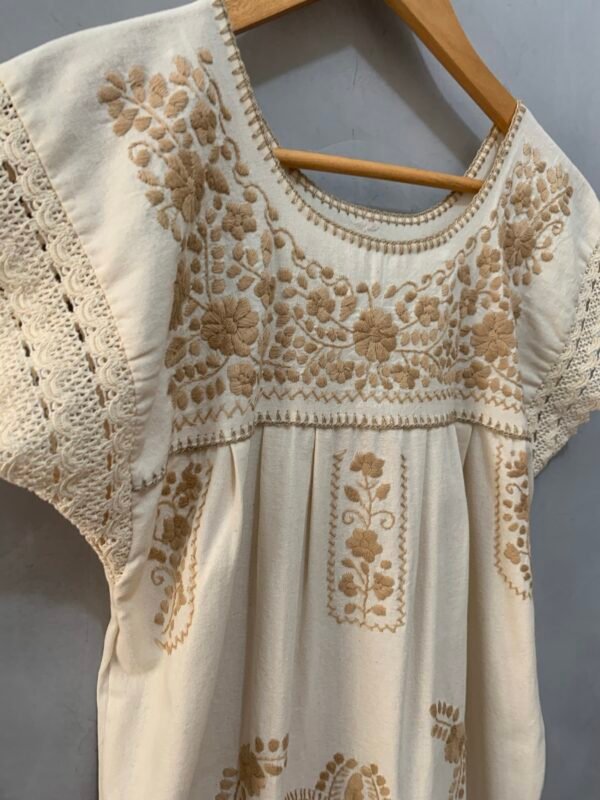 Vestido Mexicano Bordado - Image 2